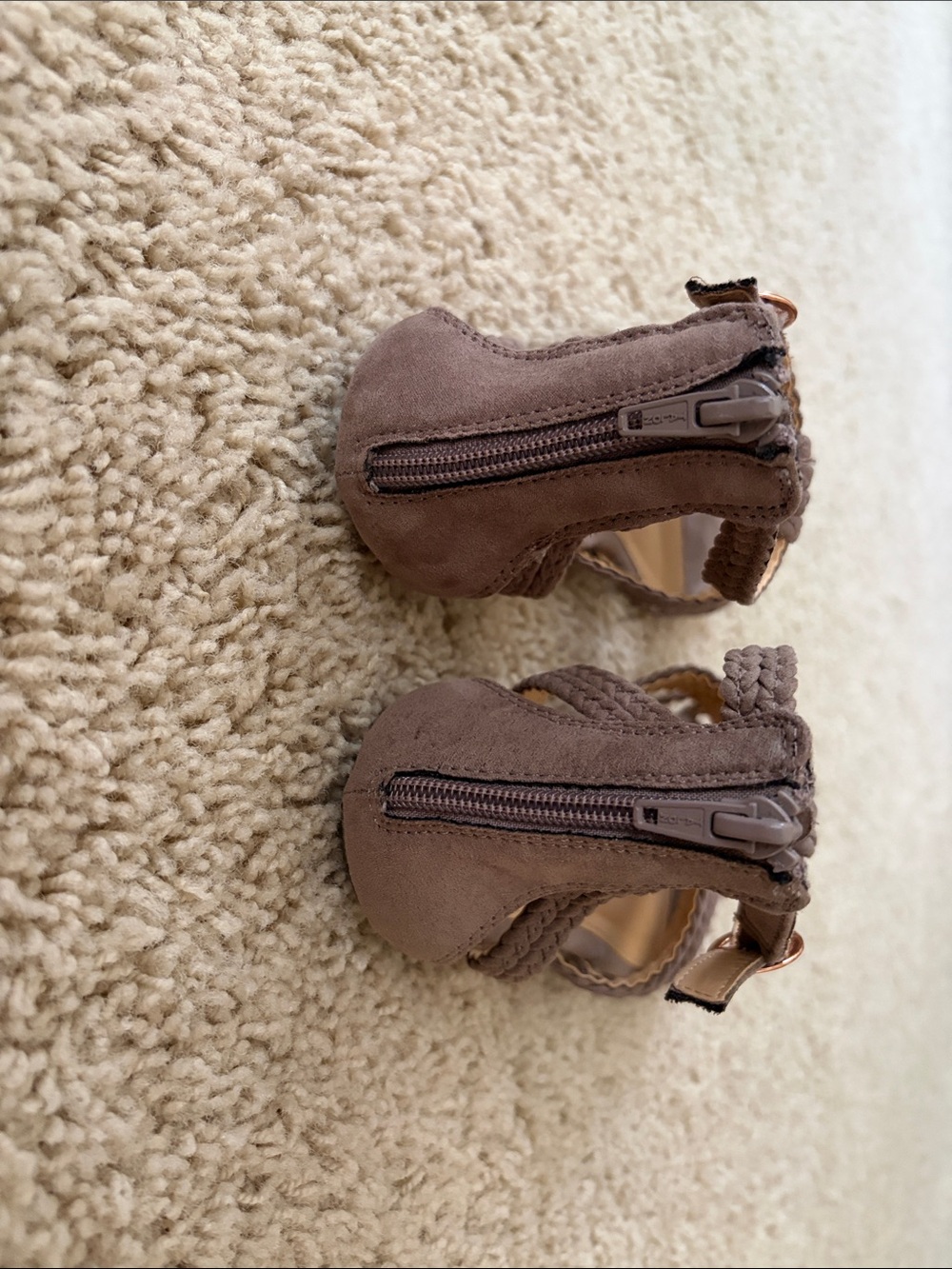 Lauren Conrad Braided Cutout Sandal - Women’s Size 8 - Picture 4 of 5